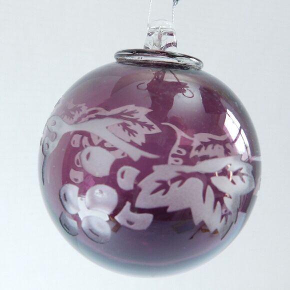 HAND BLOWN ART GLASS ORNAMENT PURPLE ETCHED GRAPES LEAVES Vintage Gift EUC - Picture 6 of 10